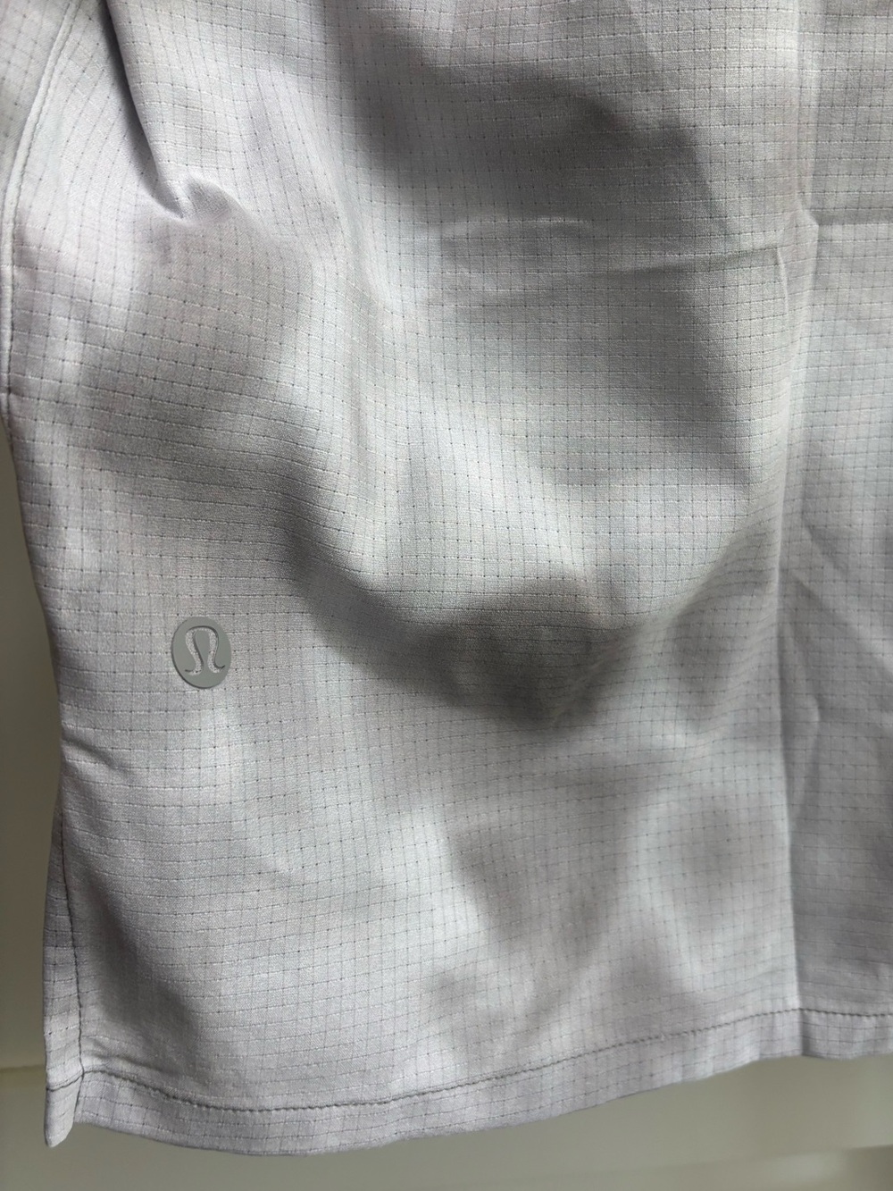 Lululemon Airing Easy Relaxed Short Sleeve Shirt Men’s M Foggy Gray NWT - Picture 7 of 7
